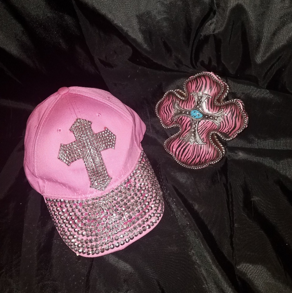 Womans embellished cross cap